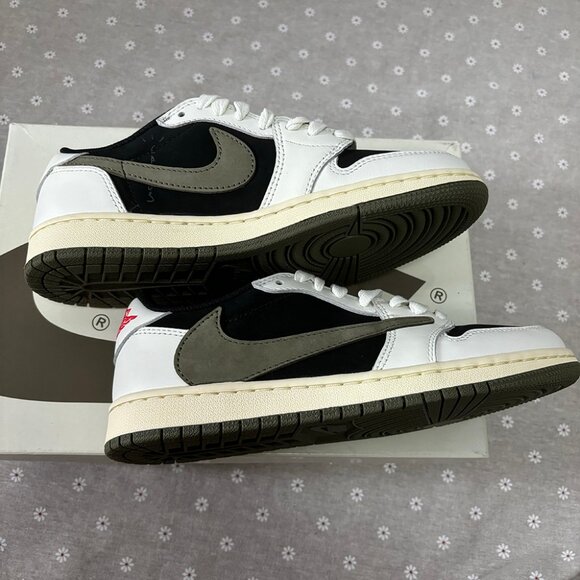 Jordan 1 Retro Low OG SP Travis Scott Olive - Picture 5 of 6
